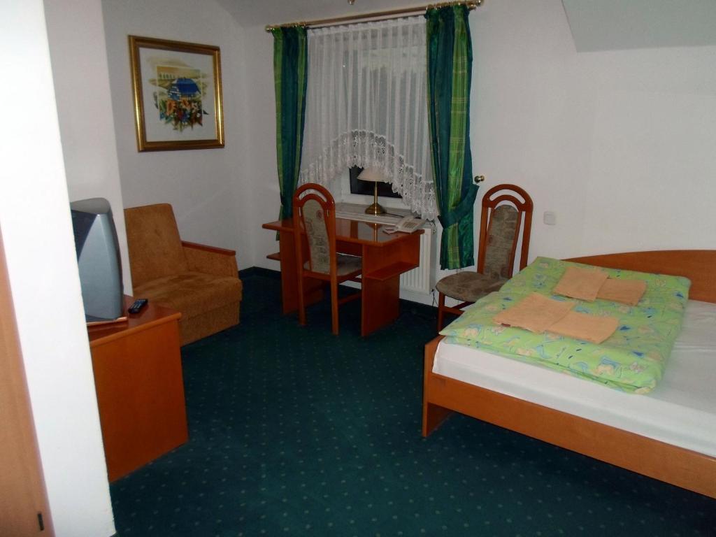 Hotel Korona Słubice Cameră foto